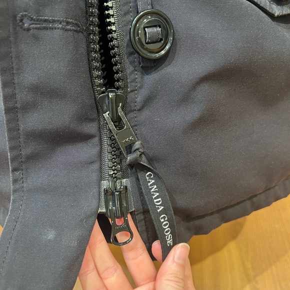 Womens Canada Goose Parka Jacket - Picture 5 of 10